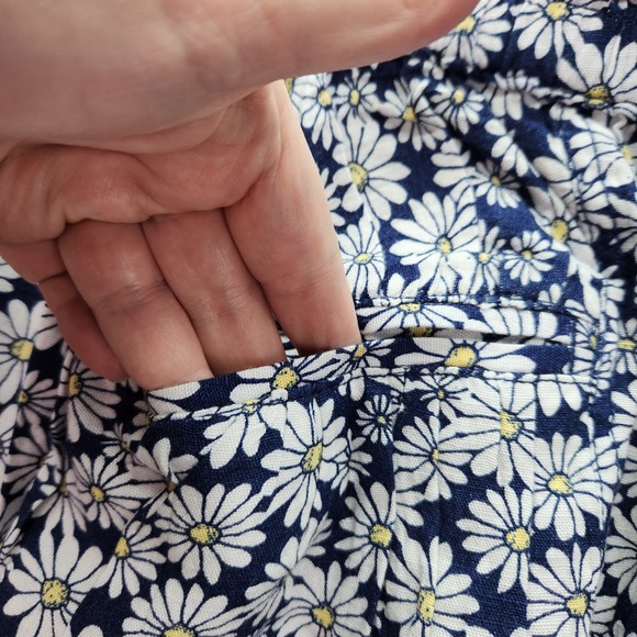 Free People Offbeat Pull On Shorts Womens XL Navy Ditsy Daisy Boho Fesitval New - Picture 11 of 11